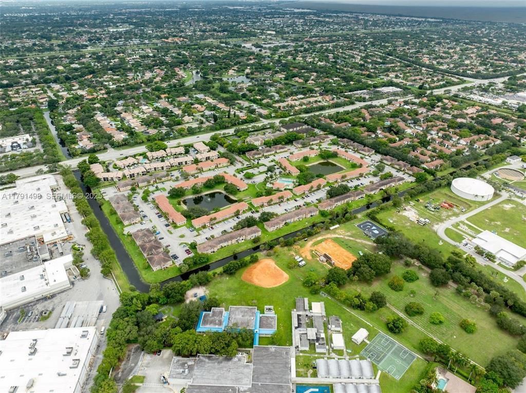 10106 Twin Lakes Drive, Unit 4, Coral Springs, FL 33071 Photo