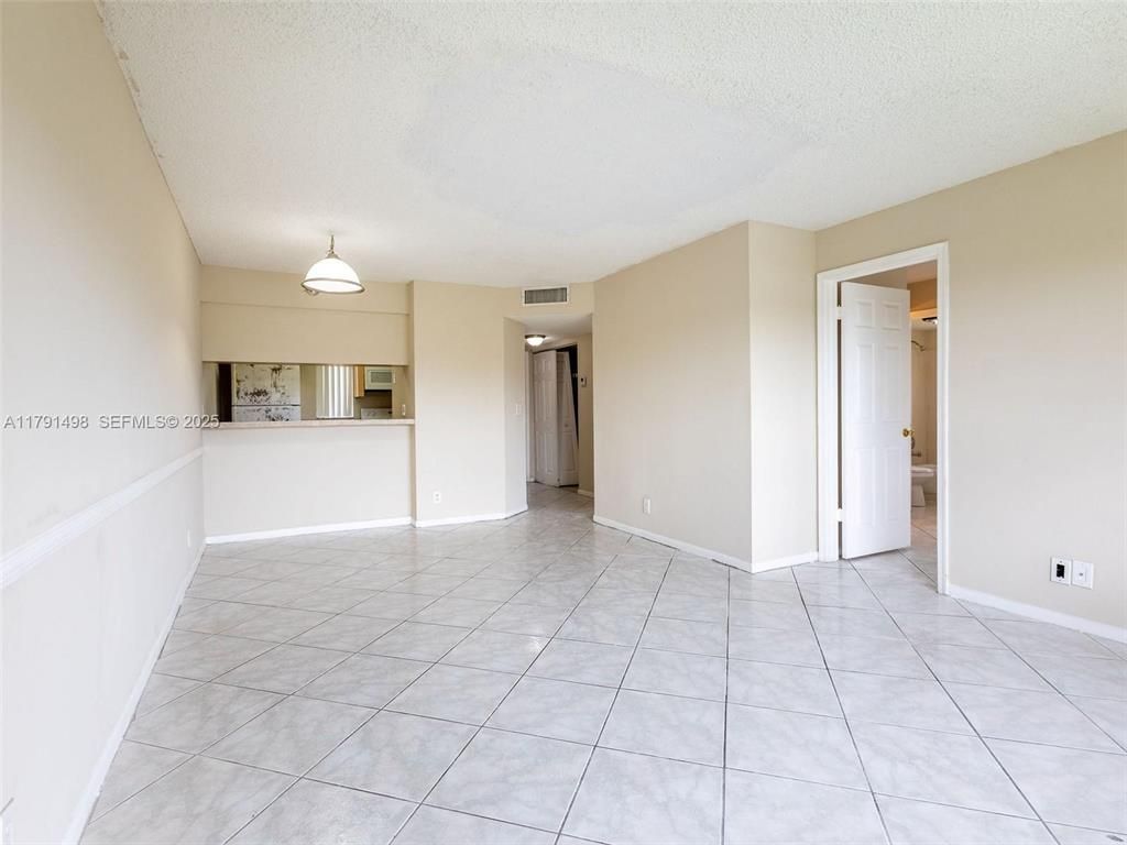 10106 Twin Lakes Drive, Unit 4, Coral Springs, FL 33071 Photo