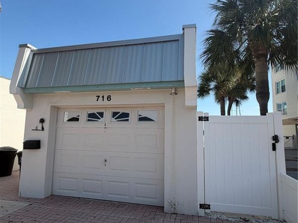 716 BAYWAY BOULEVARD , Unit 6, CLEARWATER BEACH, FL 33767