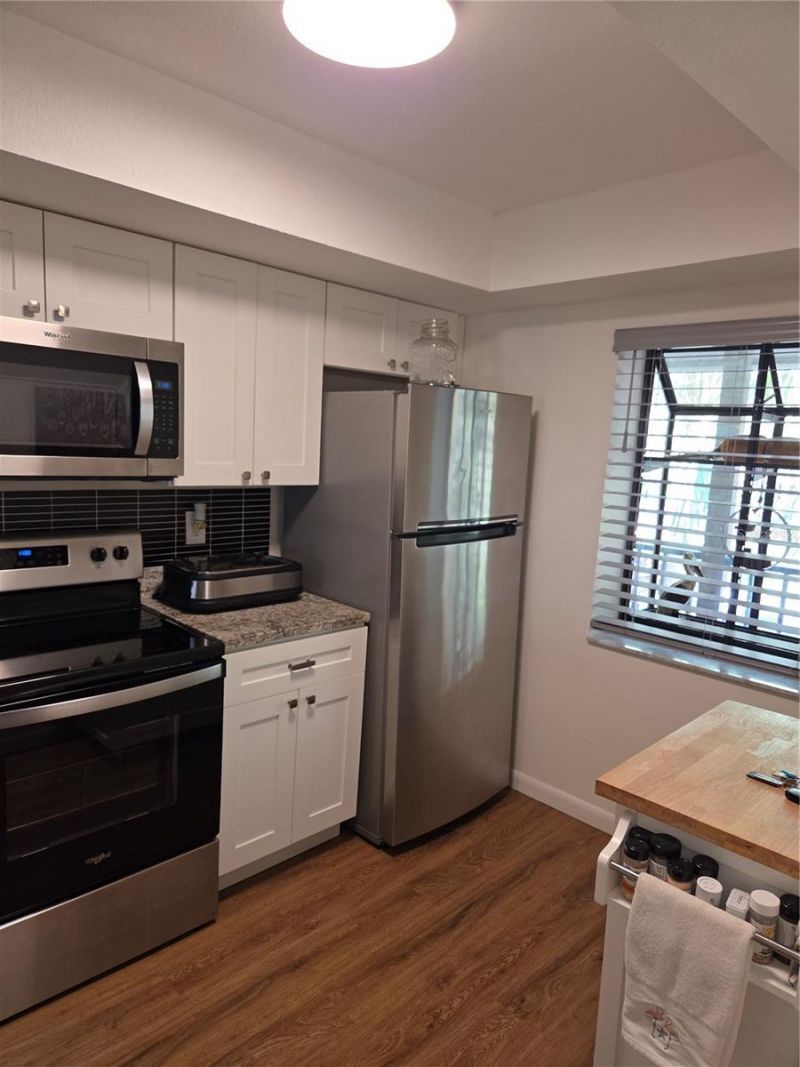 4416 Spicewood Drive , Unit J, Bradenton, FL 34208 Photo
