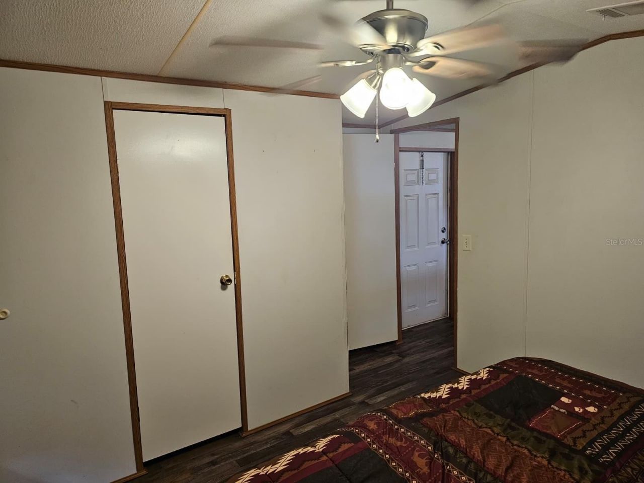 9050 SE 196th Terrace , Ocklawaha, FL 32179 Photo