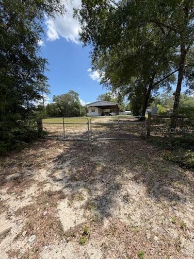 9050 SE 196th Terrace , Ocklawaha, FL 32179 Photo