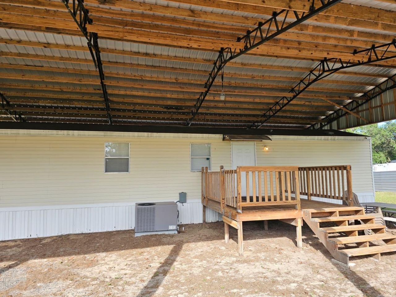 9050 SE 196th Terrace , Ocklawaha, FL 32179 Photo