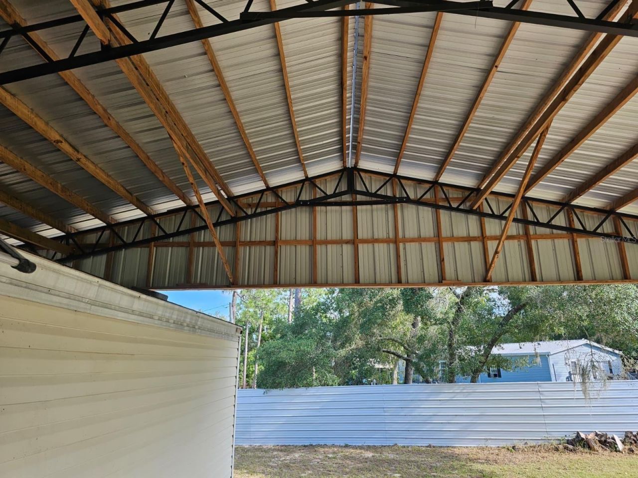 9050 SE 196th Terrace , Ocklawaha, FL 32179 Photo