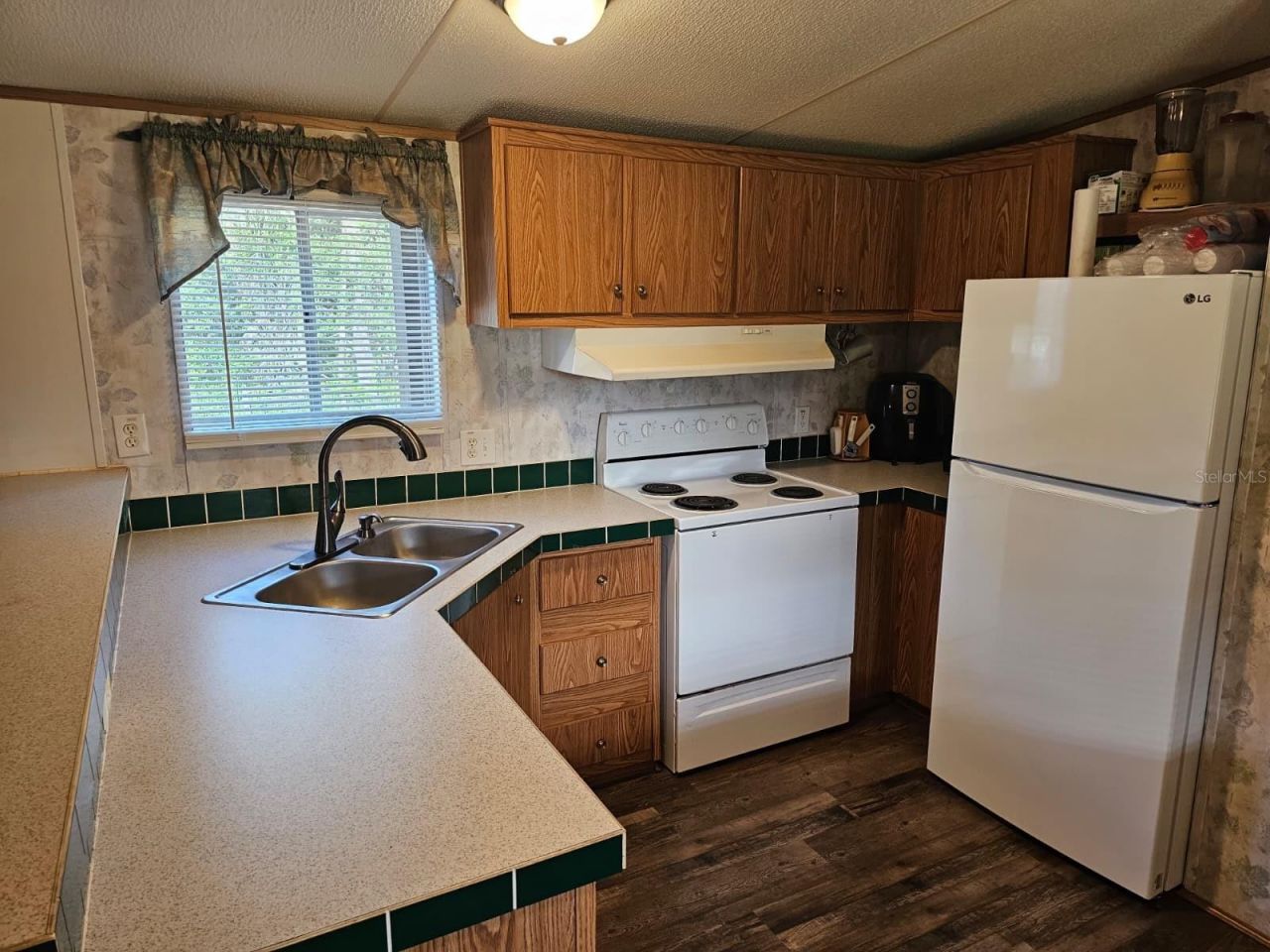 9050 SE 196th Terrace , Ocklawaha, FL 32179 Photo