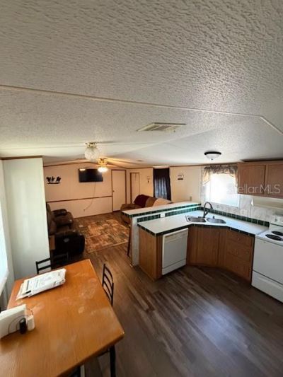 9050 SE 196th Terrace , Ocklawaha, FL 32179 Photo