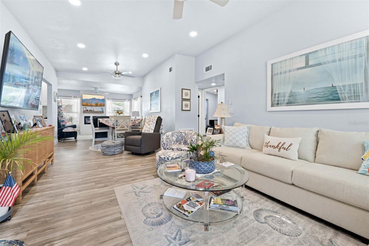 5041 Maplewood , Hernando Beach, FL 34607 Photo