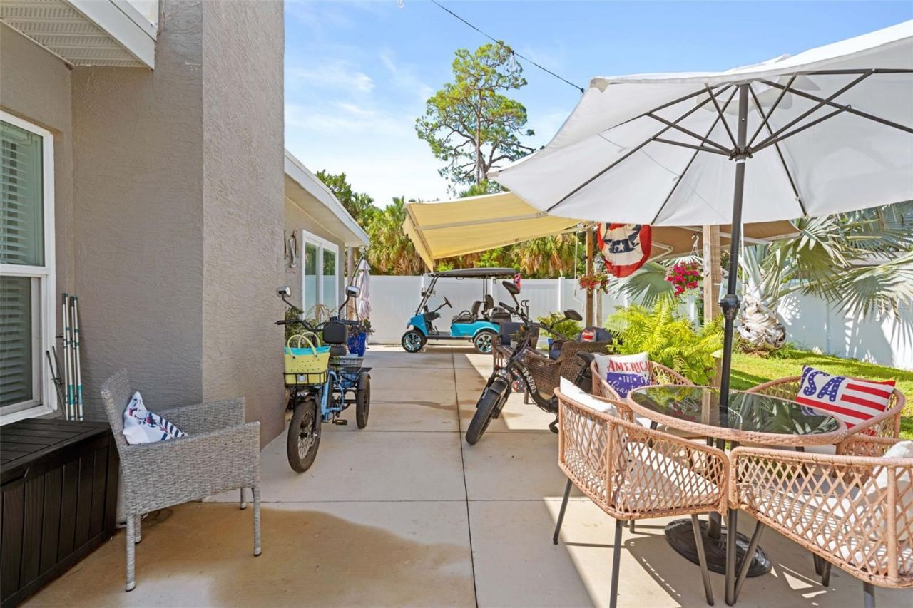 5041 Maplewood , Hernando Beach, FL 34607 Photo