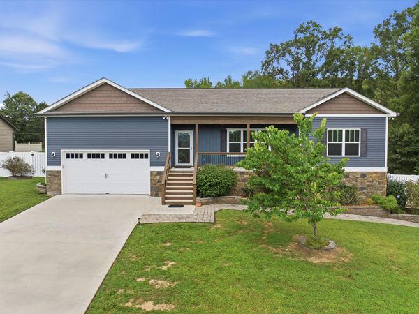 1723 Mccallie Ferry Road, Soddy Daisy, TN 37379