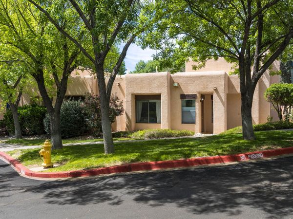 10241 Las Casitas Court NE, Albuquerque, NM 87111