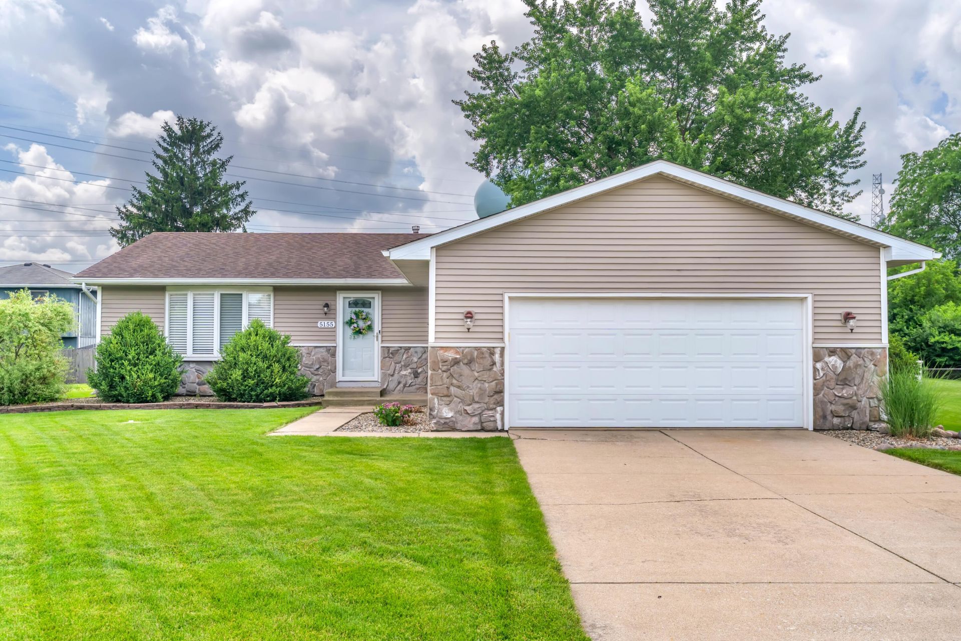 5155 W 90th Court, Crown Point, IN 46307 Main Photo