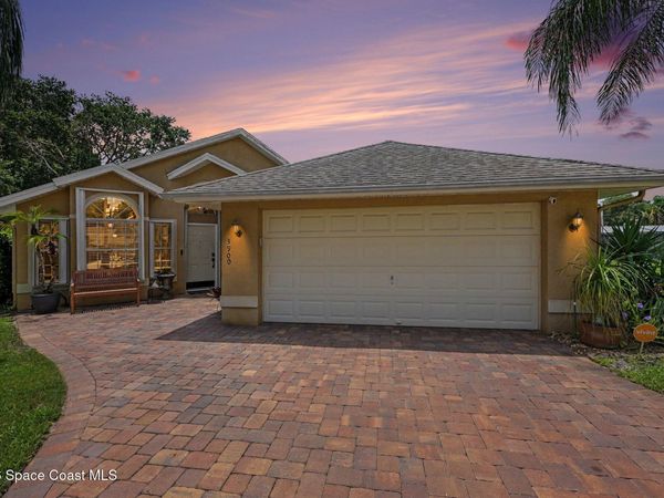 3900 Saint Armens Circle, Melbourne, FL 32934
