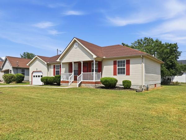 4800 Peppertree Dr, Antioch, TN 37013