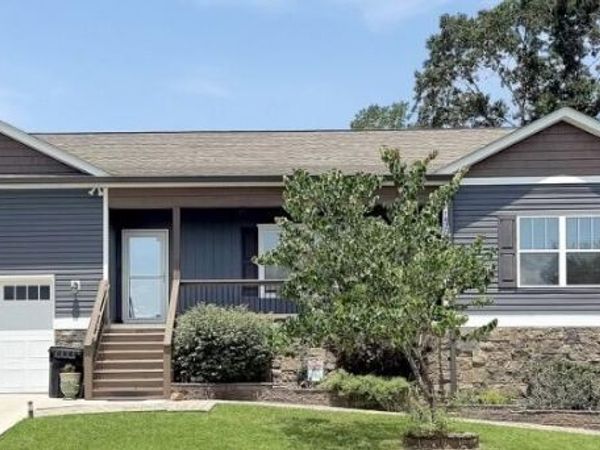1723 Mccallie Ferry Road , Soddy Daisy, TN 37379