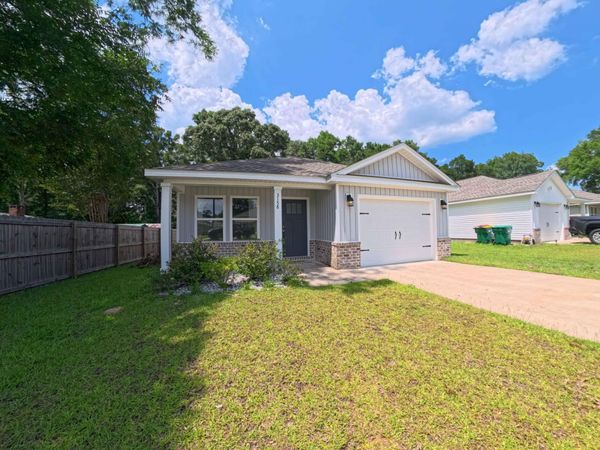 3158 Chestnut Street, Crestview, FL 32539