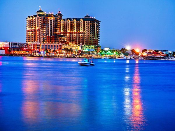 10 Harbor Boulevard, Unit W1322PH, Destin, FL 32541