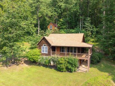 4893 WEAKLEY HOLLOW RD, Syria, VA 22743