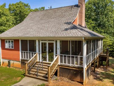 363 BRIDGEPORT RD , Scottsville, VA 24590