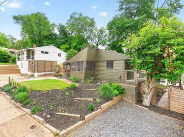 1408 BAKER ST , Unit B, Charlottesville, VA 22903