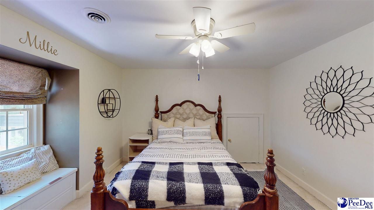 325 Lyndale Drive Photo 22