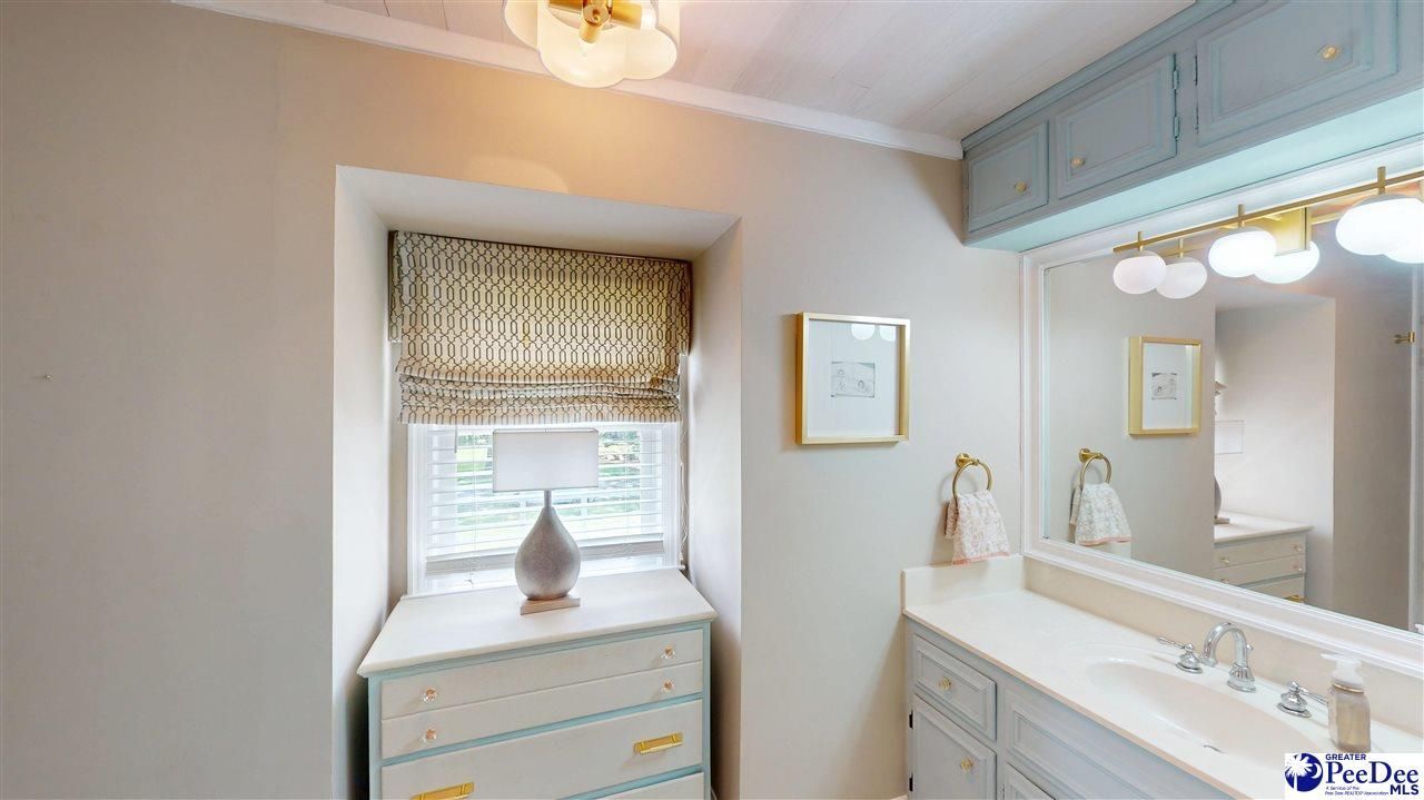 325 Lyndale Drive Photo 26