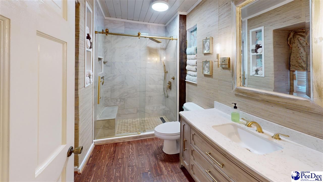 325 Lyndale Drive Photo 32