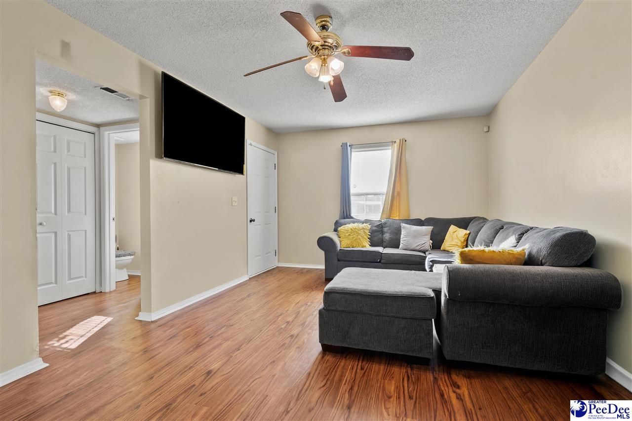 1526 Millwood Road Photo 5