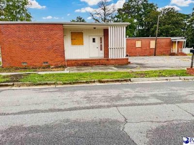 102 W Market St, Timmonsville, SC 29161