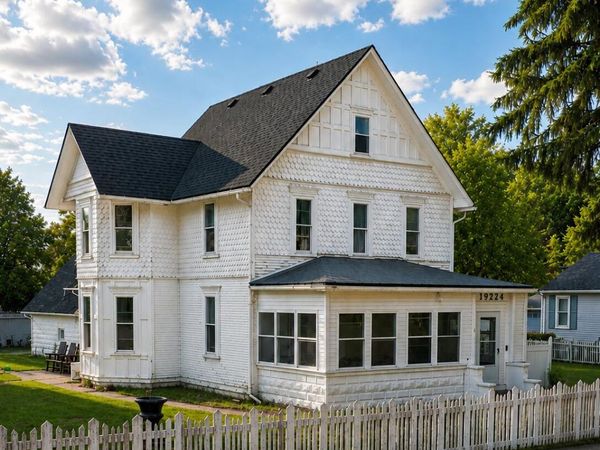 19224 Craig Street, New Boston, MI 48164