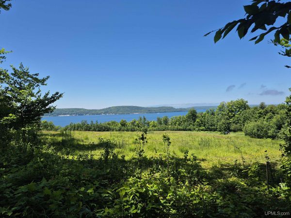 8 Acres Nestor Road, Munising, MI 49862