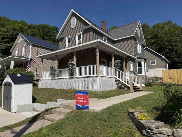 204 Walnut Street, Munising, MI 49862
