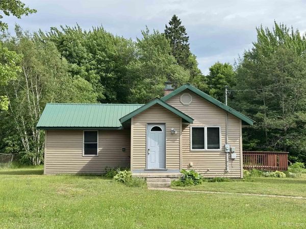52 Midway Drive, Negaunee Twp, MI 49866