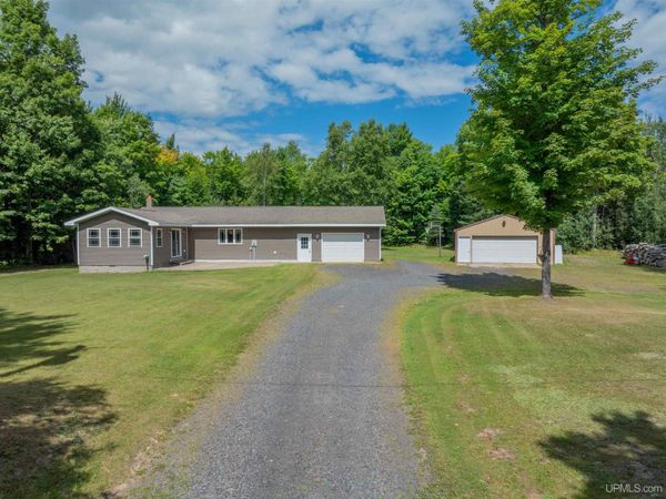 E438 M94 Highway, Rock River Twp, MI 49885