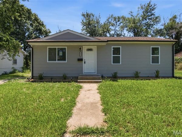 16 School Street , Cahokia, IL 62206