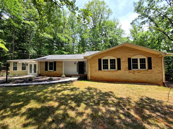 181 Oakdale DR , Boones Mill, VA 24065