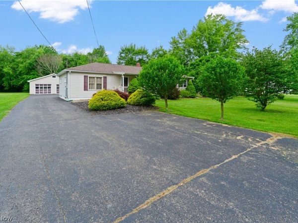 6788 Poland Center Drive, Poland, OH 44514