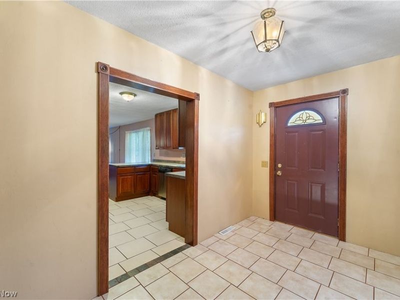 6788 Poland Center Drive, Poland, OH 44514 Photo 3