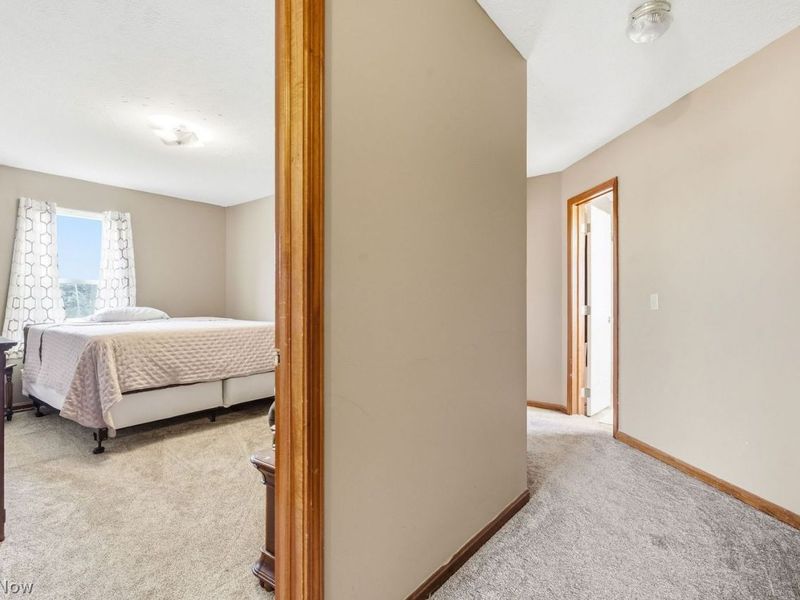 1642 W Ridgewood Drive, Parma, OH 44134 Photo 20
