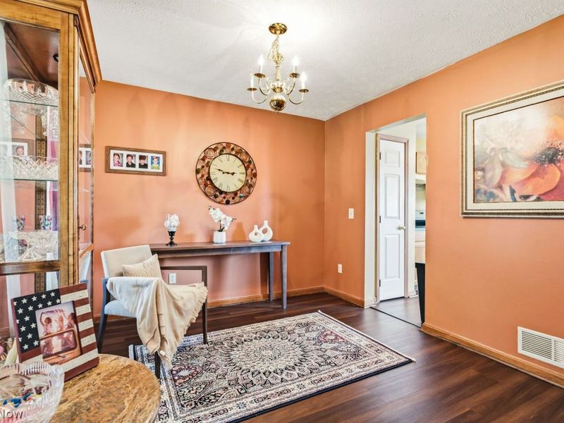 1642 W Ridgewood Drive, Parma, OH 44134 Photo 4