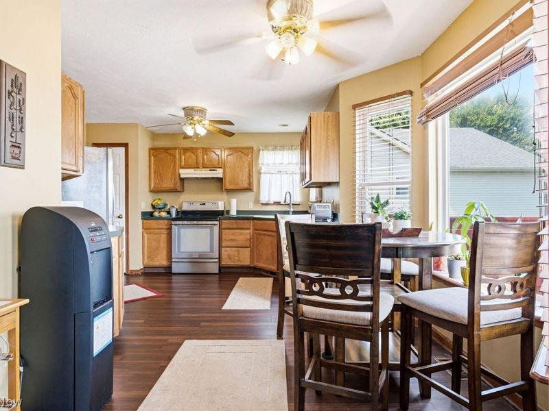 1642 W Ridgewood Drive, Parma, OH 44134 Photo 8
