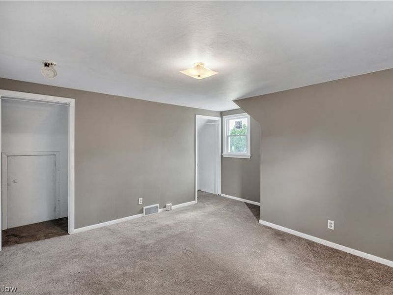 24 Deeringwood Drive, New Middletown, OH 44442 Photo 29