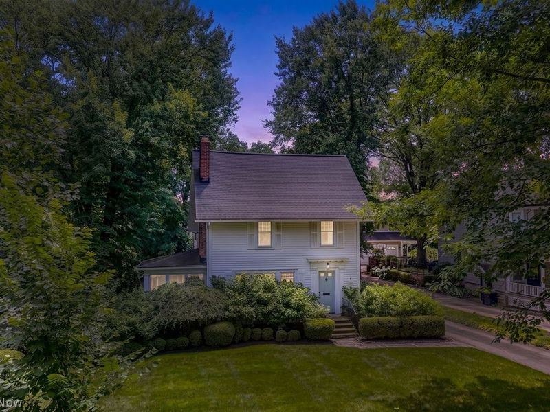 160 Aurora Street, Hudson, OH 44236 Photo 2