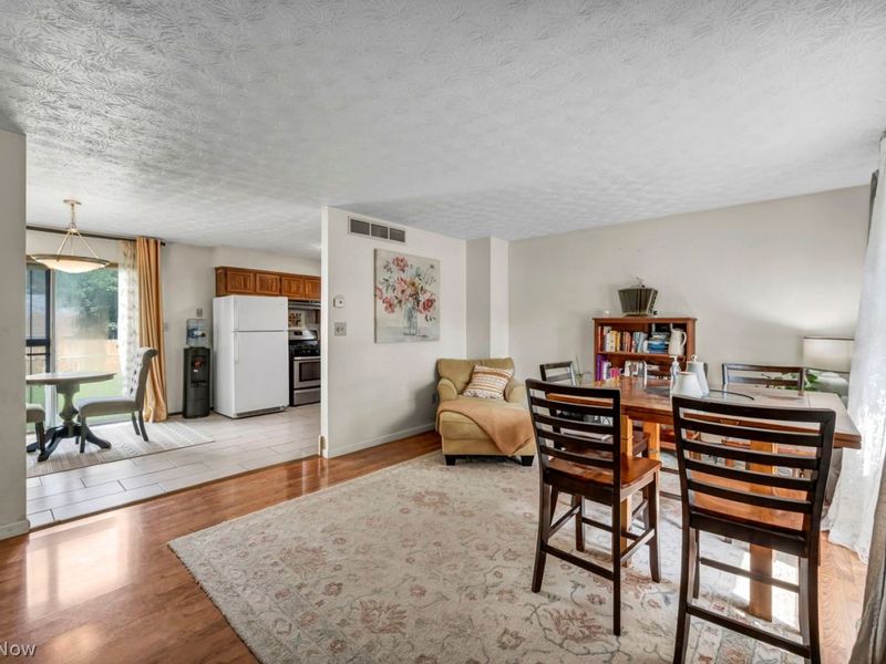 876 Oberlin Street, Akron, OH 44311 Photo 3