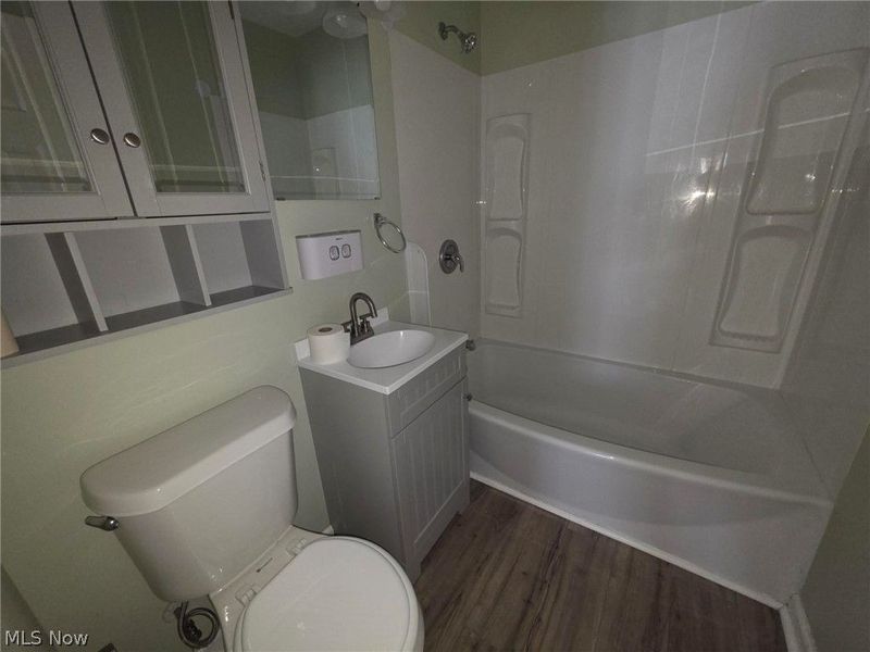12813 Guardian Boulevard, Cleveland, OH 44135 Photo 11