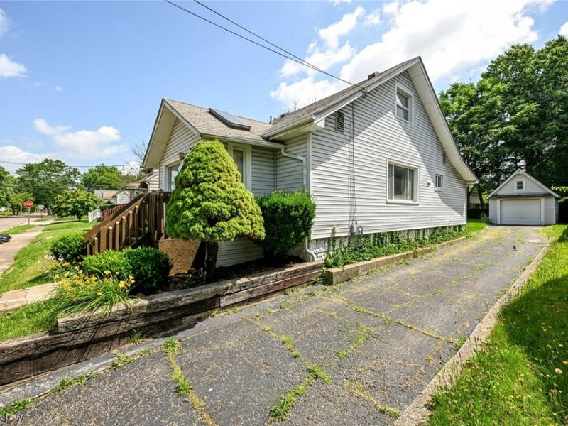 1253 Dietz Avenue, Akron, OH 44301 Photo 4