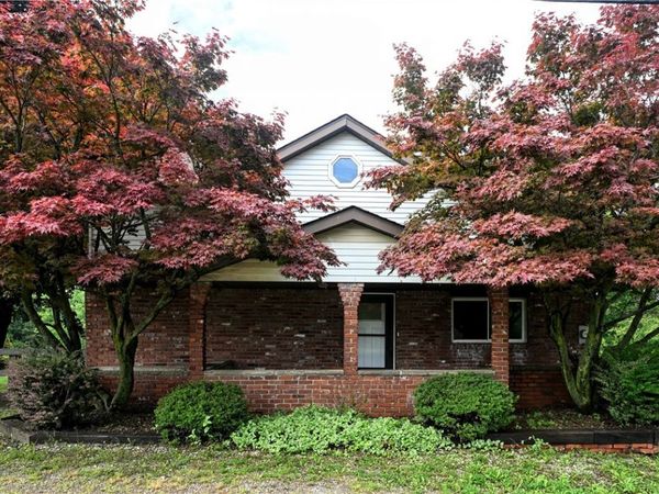 107 Steubenville Pike, Burgettstown, PA 15021