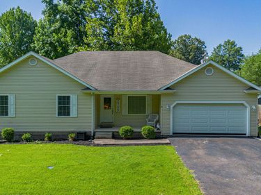 1611 Creekside Drive, Paducah, KY 42003