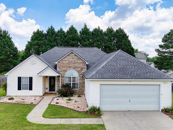 3905 Michaels Creek Way, Loganville, GA 30052