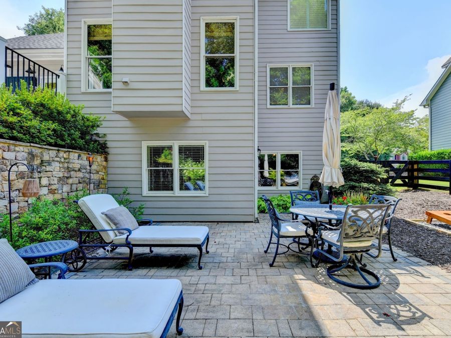 Property Image 100