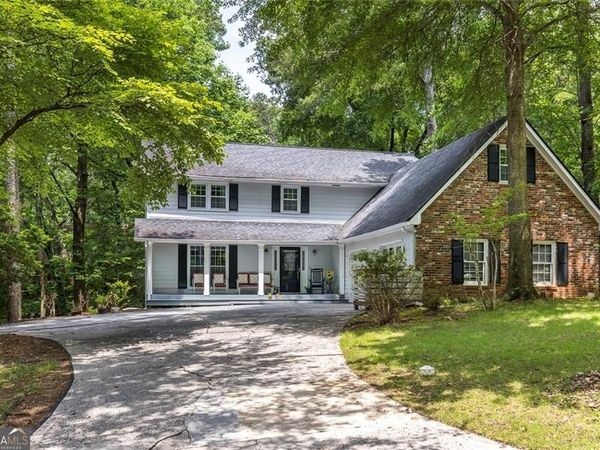 645 Branch Valley Court, Roswell, GA 30076